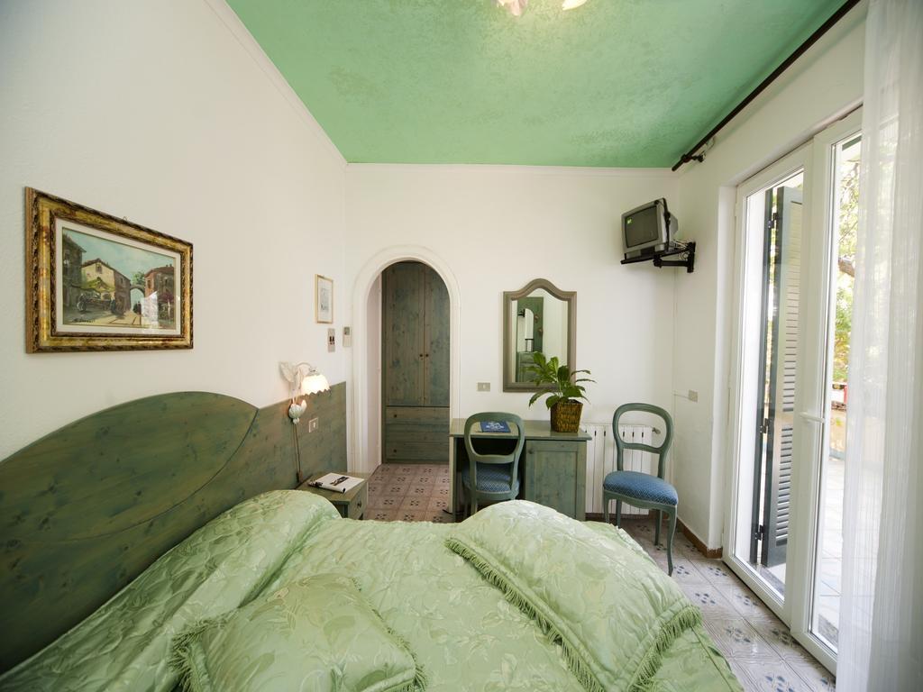 Hotel Giardino Delle Ninfe E La Fenice Ischia Ngoại thất bức ảnh